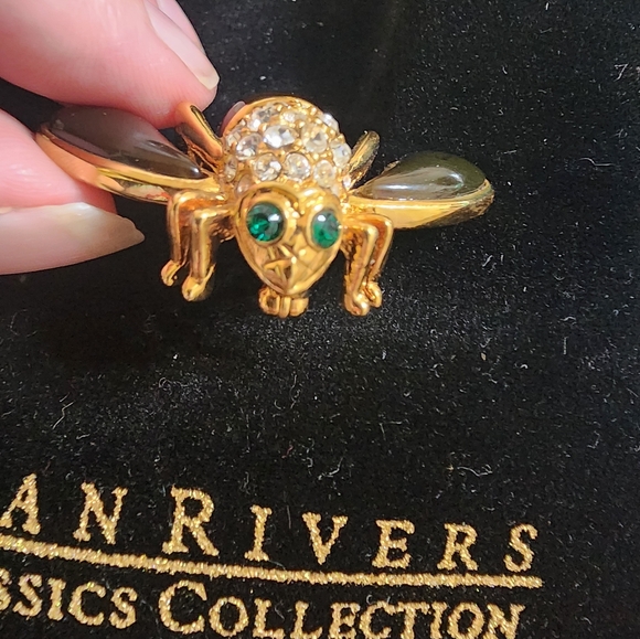 Joan Rivers Amber  Bee Brooch - Picture 4 of 5